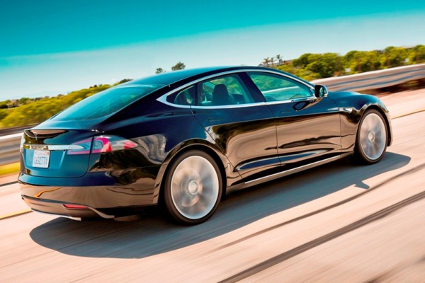 2012-Tesla Model S (1)
