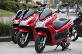 SCOOTER HONDA PCX 2
