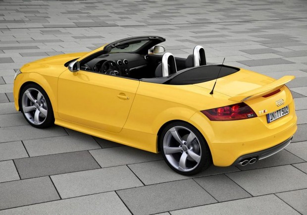 2013-Audi_TTS_Competition (2)
