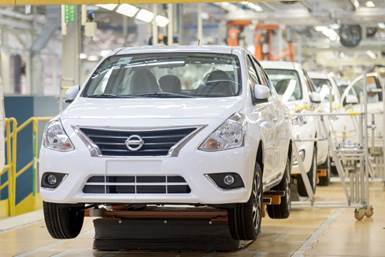 NISSAN VERSA 2015